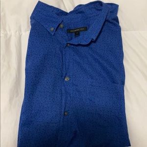 Men’s long sleeve John Varvatos dress shirt